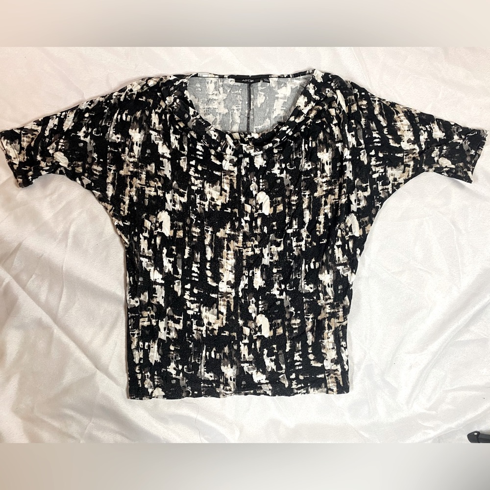 Apt 9 short sleeve cowl neck top